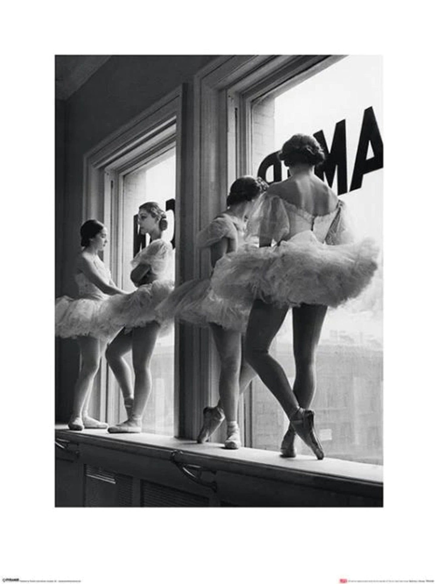 Kunstdruk Time Life Ballerinas In Window 60x80cm Pyramid PPR40190 | Posters.nl
