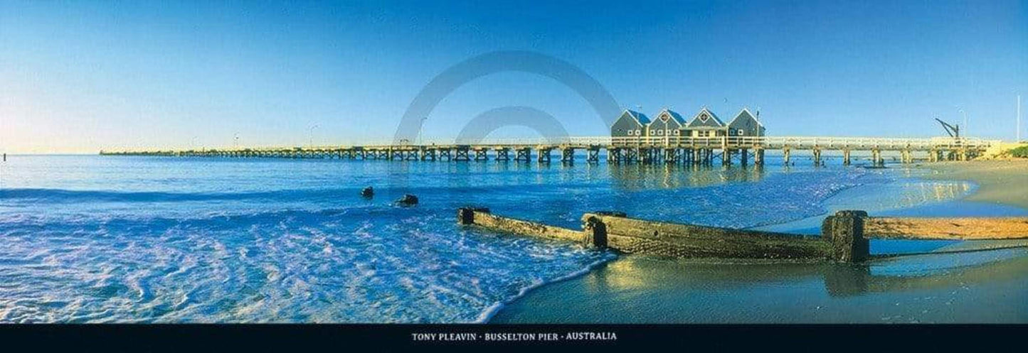Tony Pleavin Busselton Pier, Australia Kunstdruk 95x33cm | Posters.nl