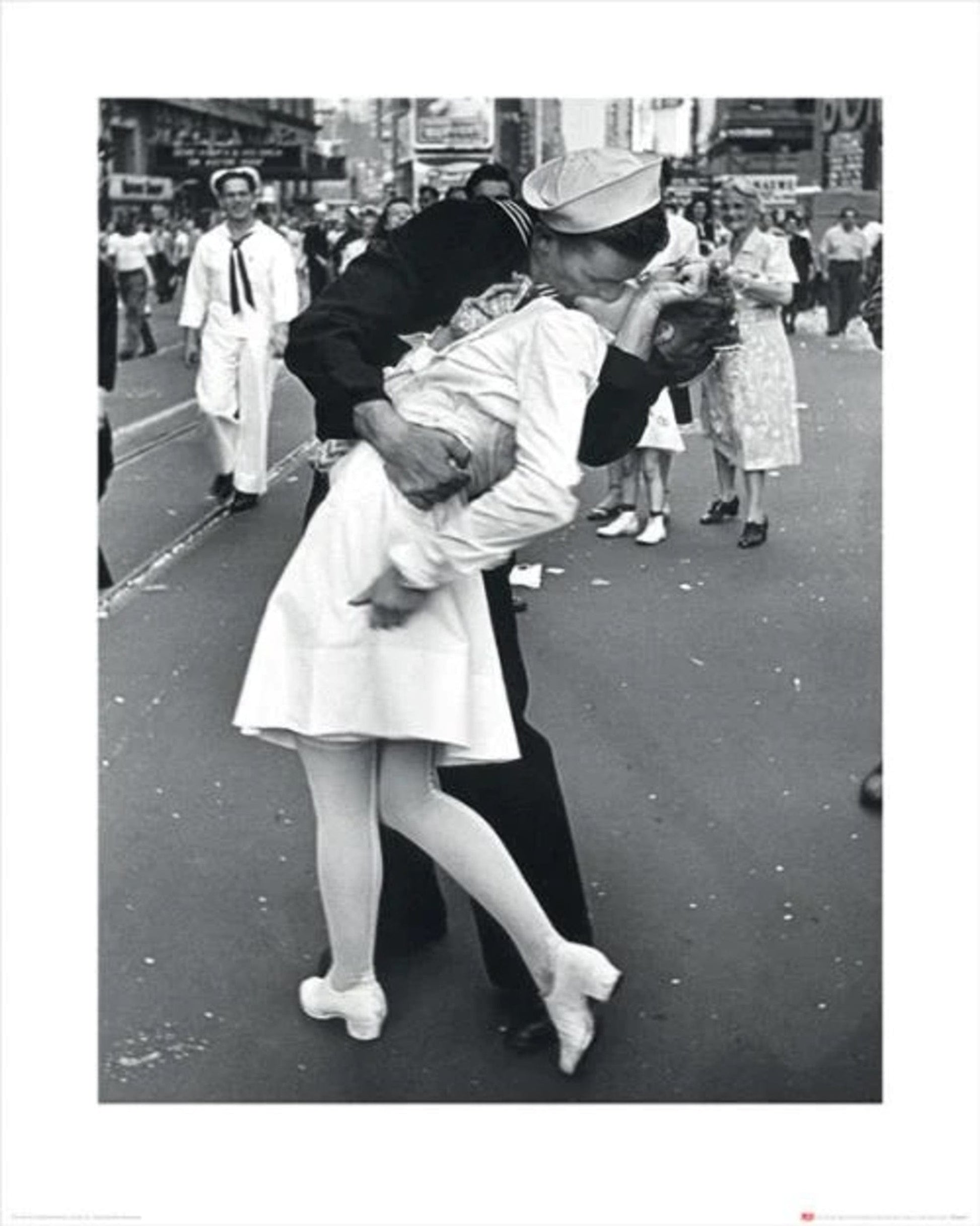 Kunstdruk Time Life War Time Kiss 40x50cm Pyramid PPR43217 | Posters.nl