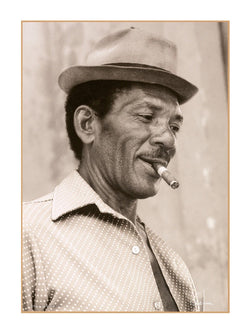 PGM CVC 03 Christophe Chat Verre Tabaco Santiago de Cuba Kunstdruk 30x40cm | Posters.nl