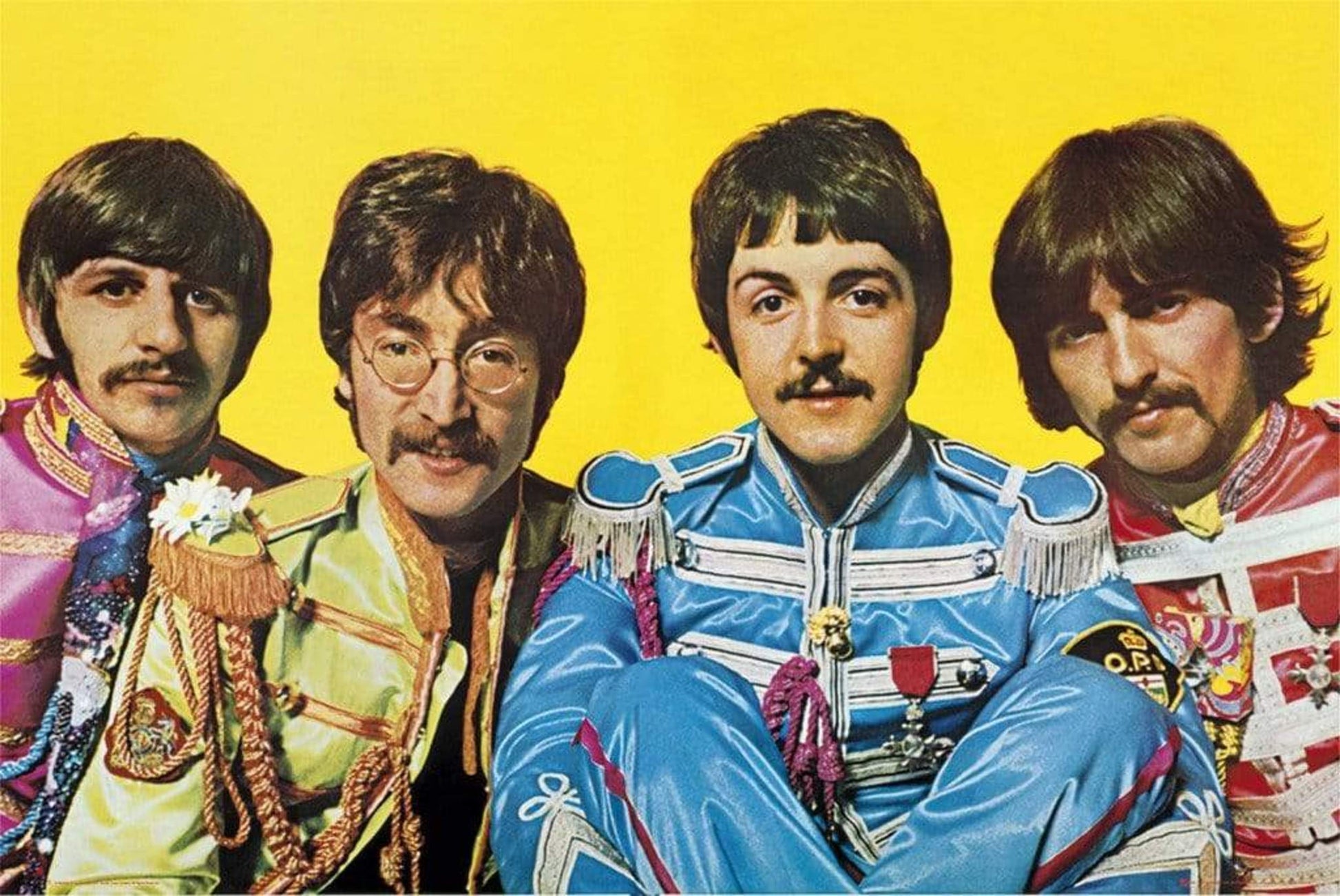 GBeye The Beatles Lonely Hearts Club Poster 91,5x61cm | Posters.nl