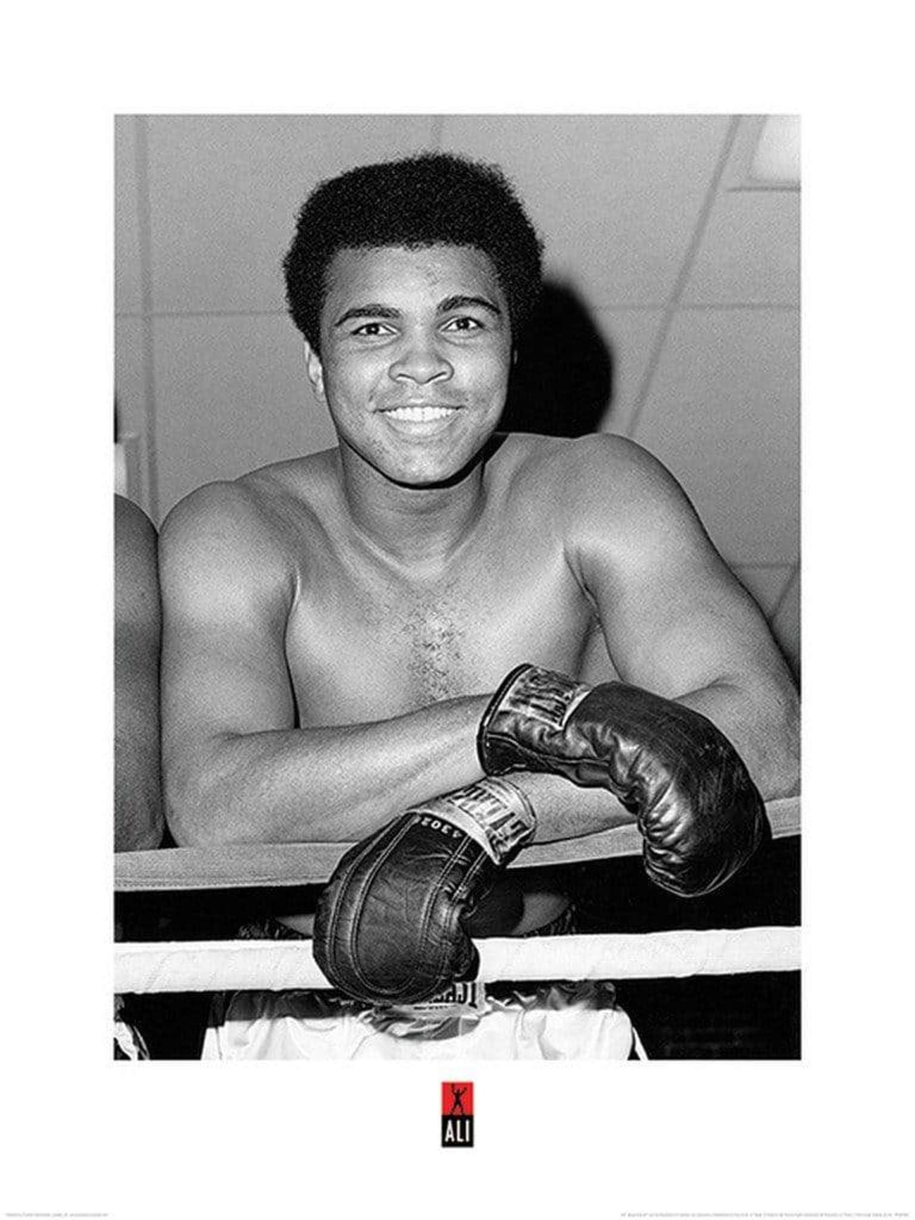 Pyramid Muhammad Ali Smile Kunstdruk 60x80cm | Posters.nl