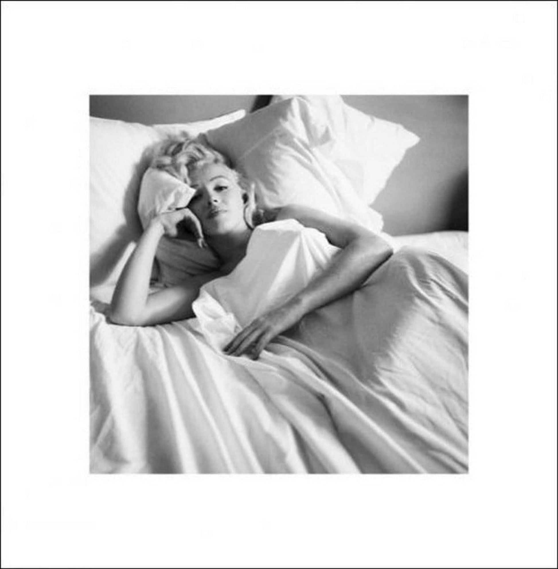 Pyramid Marilyn Monroe Bed Kunstdruk 40x40cm | Posters.nl